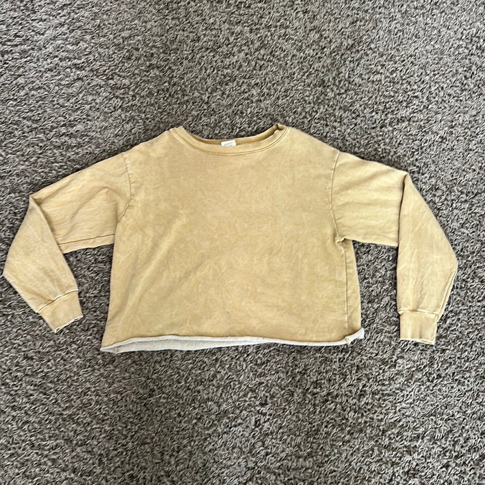 Mineral washed yellow cropped sweatshirt size small